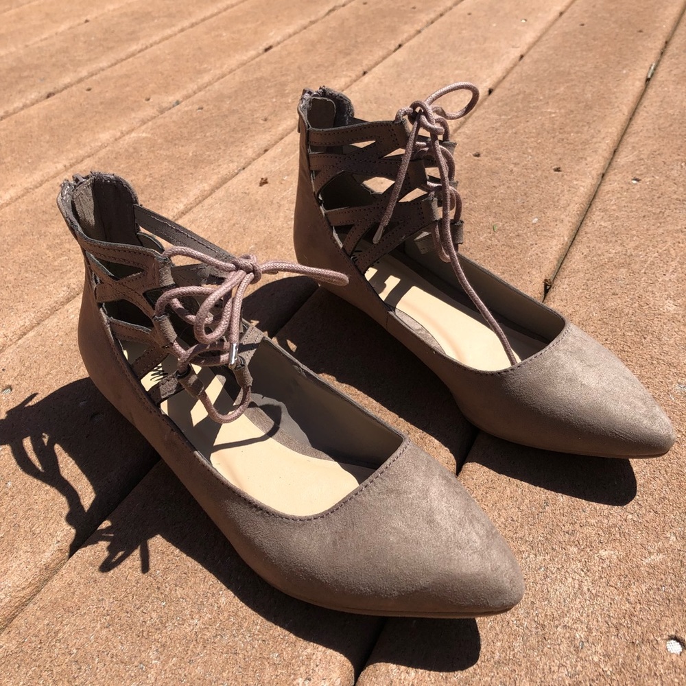 Fioni Lace Up Pointed Toe Flats